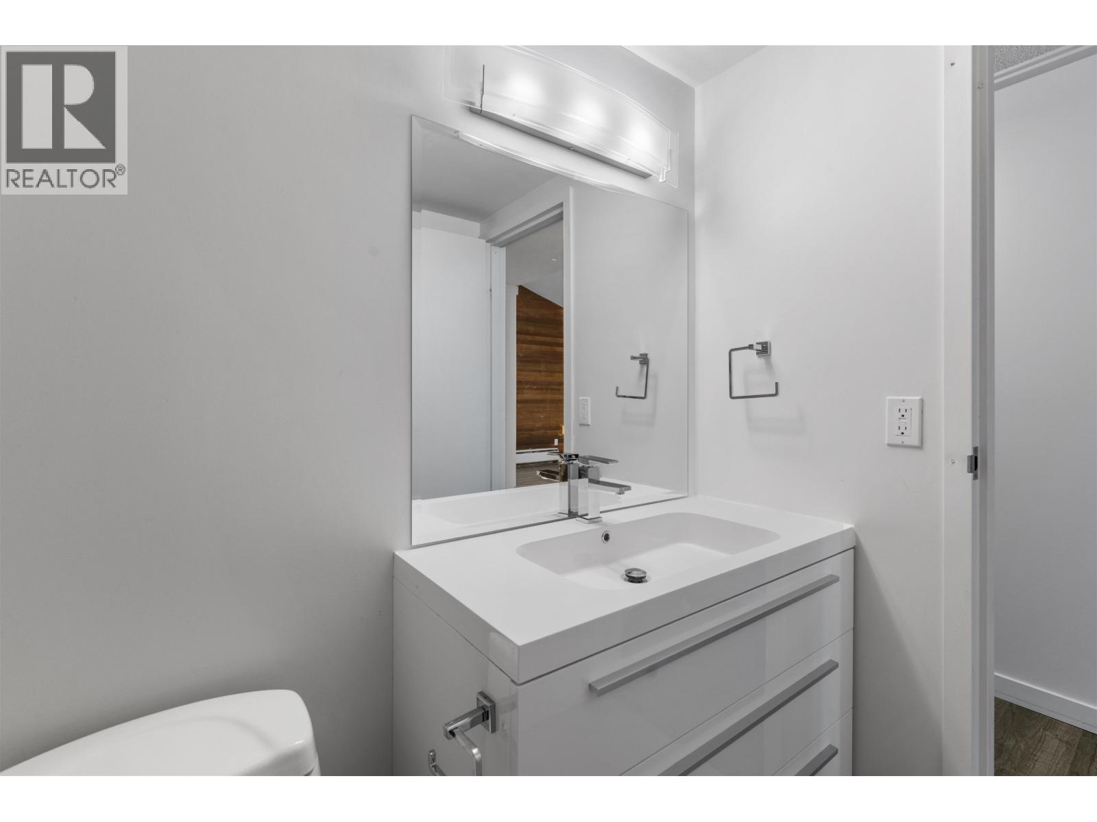 301 720 Eighth Avenue, New Westminster, British Columbia  V3M 2R3 - Photo 22 - R3179186