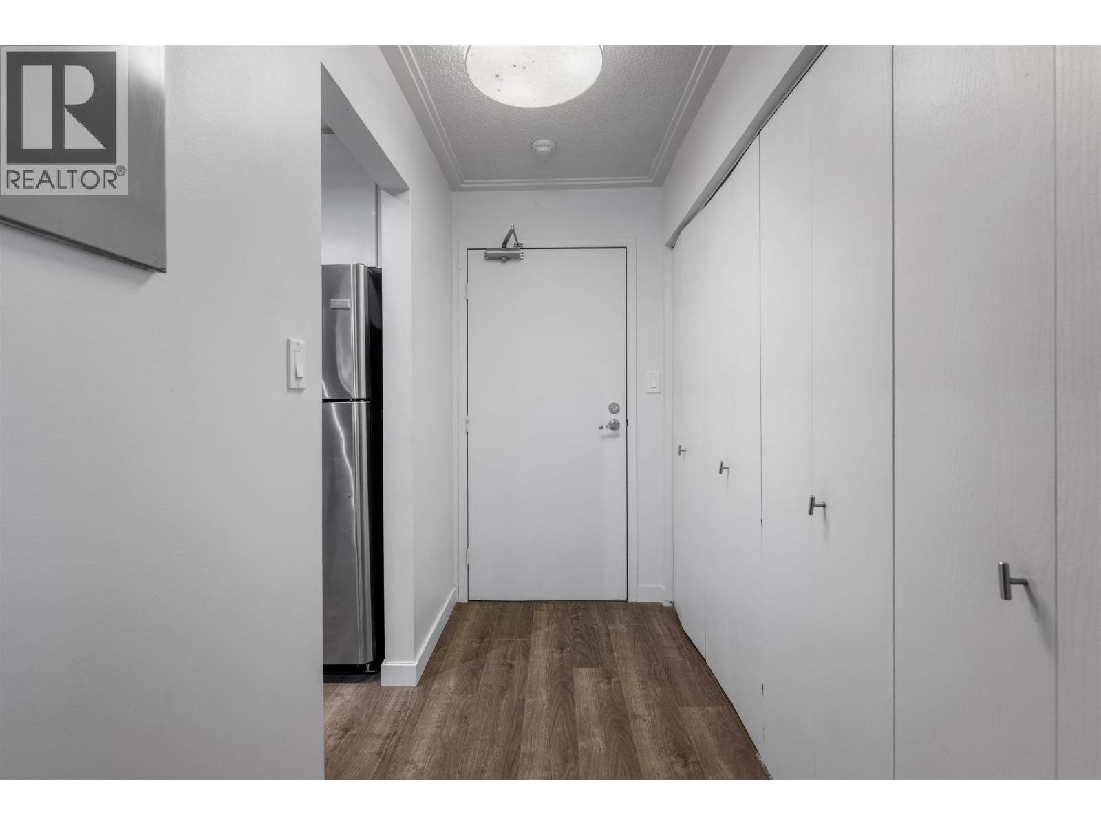301 720 Eighth Avenue, New Westminster, British Columbia  V3M 2R3 - Photo 3 - R3179186