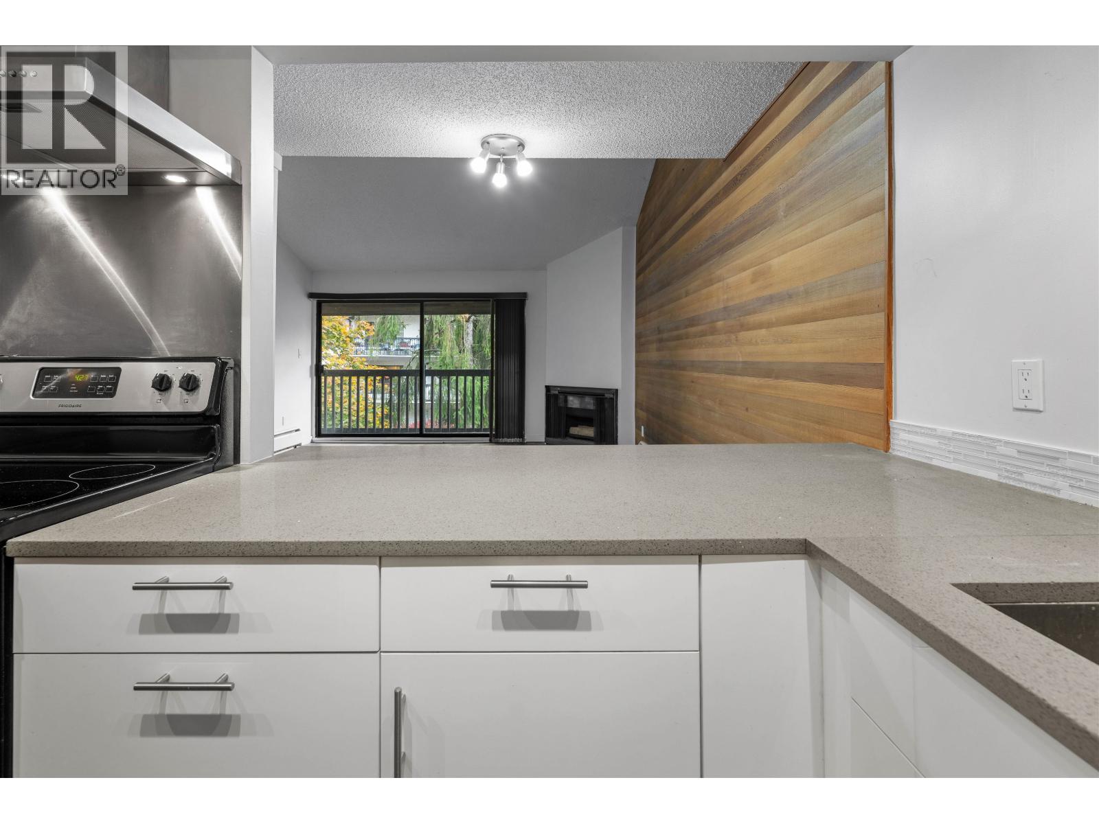 301 720 Eighth Avenue, New Westminster, British Columbia  V3M 2R3 - Photo 7 - R3179186