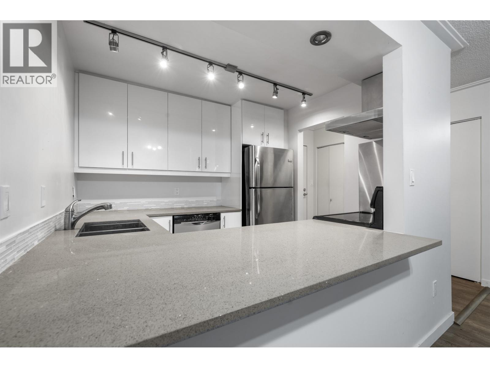 301 720 Eighth Avenue, New Westminster, British Columbia  V3M 2R3 - Photo 8 - R3179186