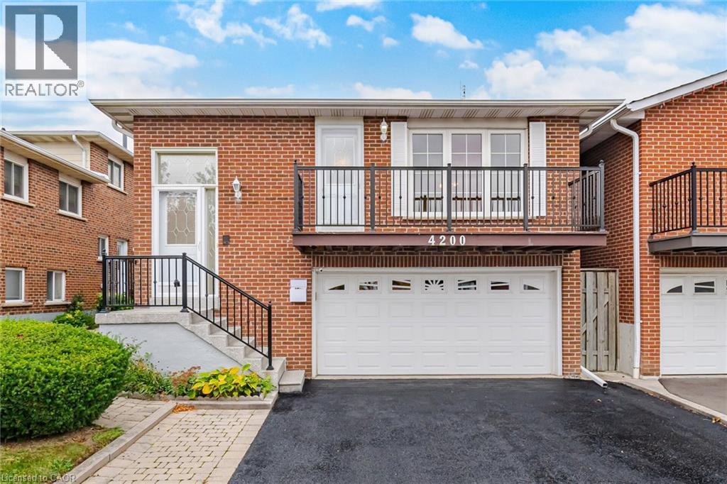 4200 Greybrook Crescent, Mississauga, Ontario  L4W 3G6 - Photo 2 - 40869888