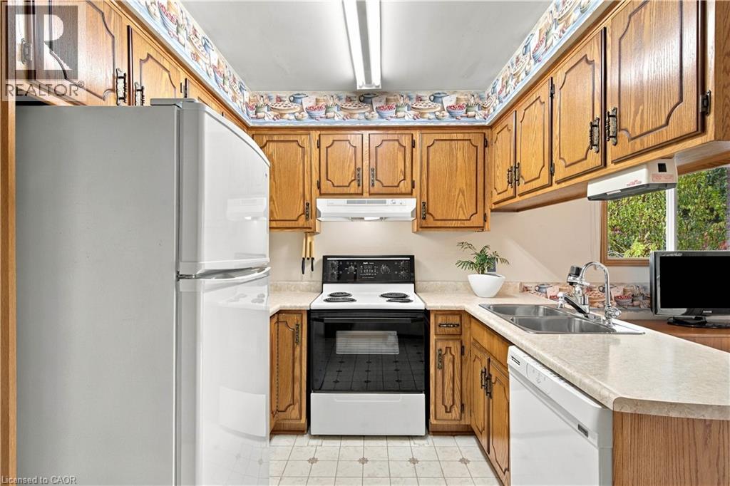 30 Carlyle Place, Kitchener, Ontario  N2P 1R6 - Photo 18 - 40873846