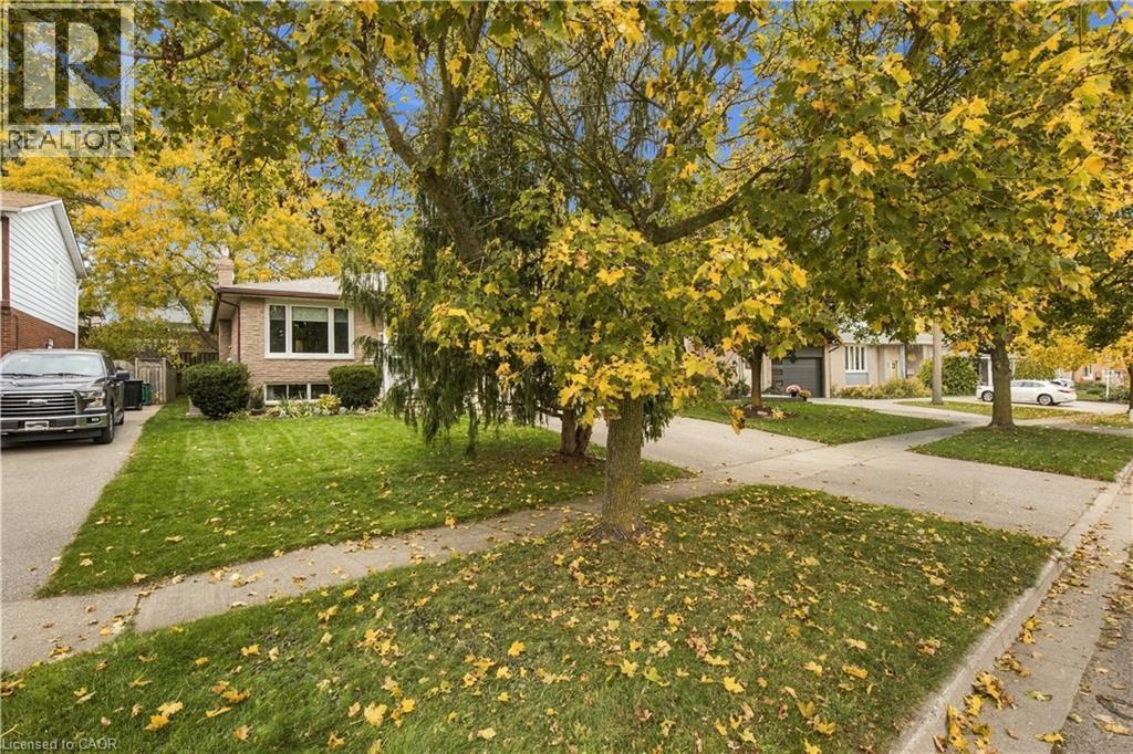 30 Carlyle Place, Kitchener, Ontario  N2P 1R6 - Photo 5 - 40873846