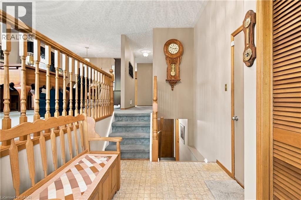 30 Carlyle Place, Kitchener, Ontario  N2P 1R6 - Photo 9 - 40873846