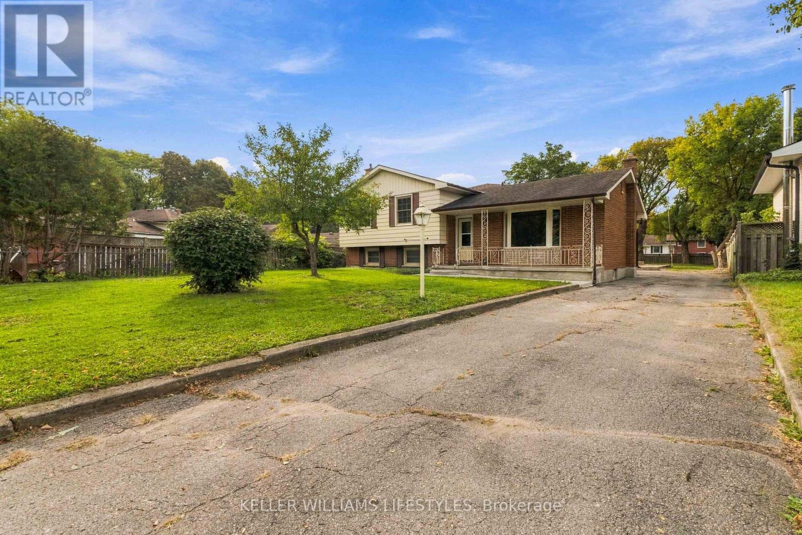 29 Wadsworth Street, London East, Ontario  N5V 2R1 - Photo 3 - X14124404