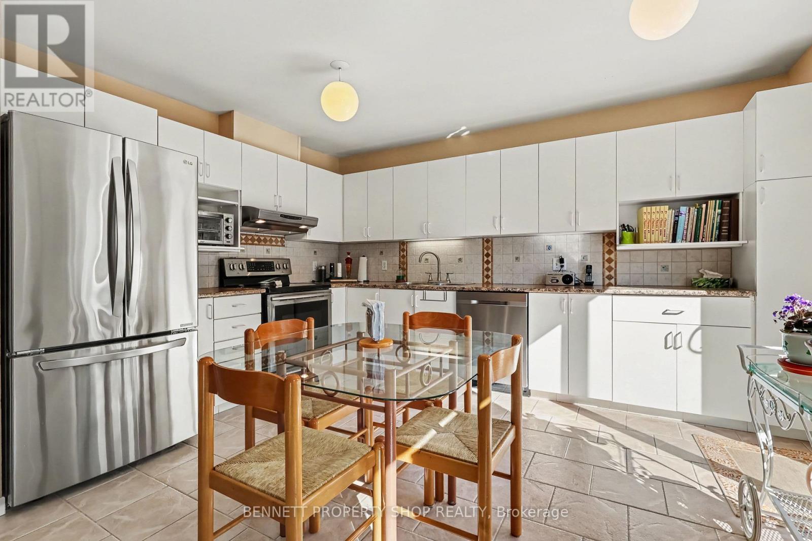 369 Stoneway Drive, Ottawa, Ontario  K2G 6G8 - Photo 4 - X14124396