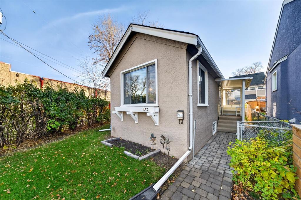 243 Lenore Street, Winnipeg, Manitoba  R3G 2C7 - Photo 32 - 202626527