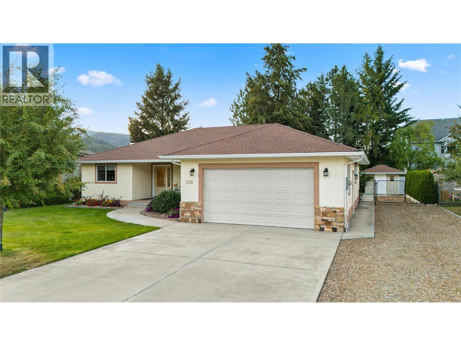 365 Robin Drive, Barriere, British Columbia  V0E 1E0 - Photo 1 - 10404503