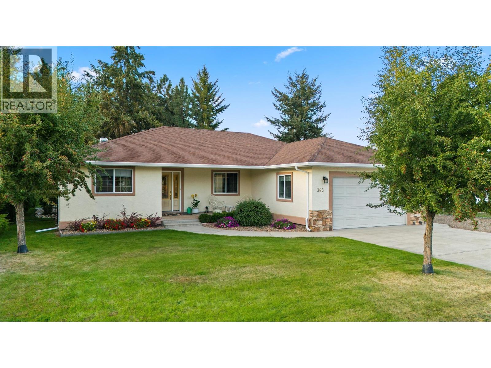 365 Robin Drive, Barriere, British Columbia  V0E 1E0 - Photo 2 - 10404503