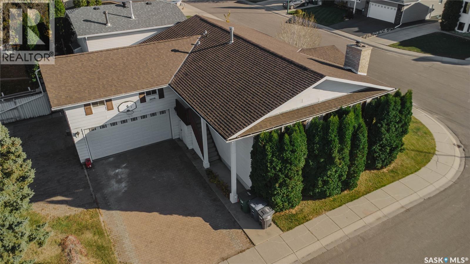 303 Staigh Crescent, Saskatoon, Saskatchewan  S7N 3T5 - Photo 2 - SK052013