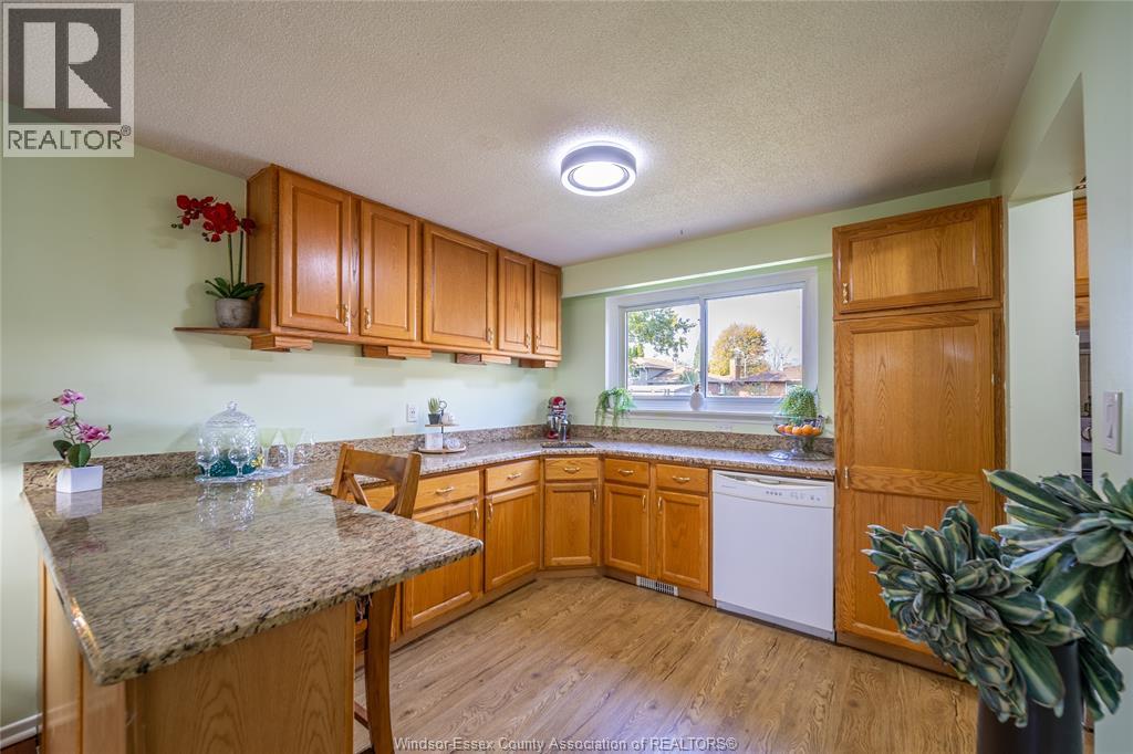 9880 Asgard Road, Windsor, Ontario  N8R 1E2 - Photo 9 - 26026439