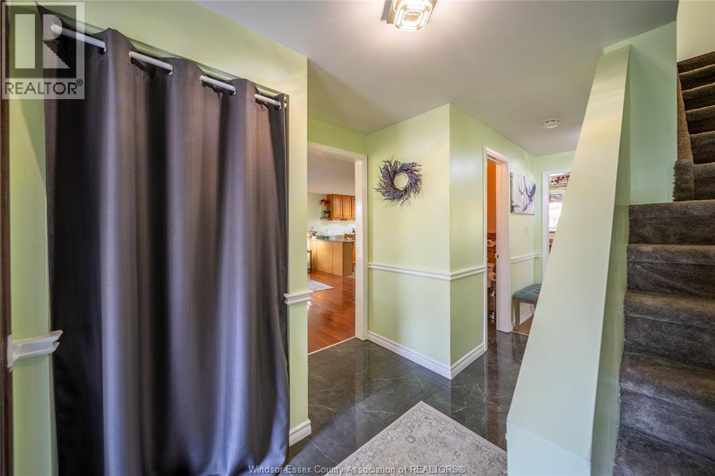 9880 Asgard Road, Windsor, Ontario  N8R 1E2 - Photo 5 - 26026439