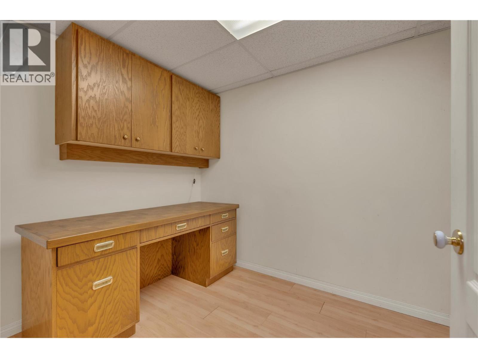 930 Moosejaw Street, Penticton, British Columbia  V2A 5T6 - Photo 41 - 10404714