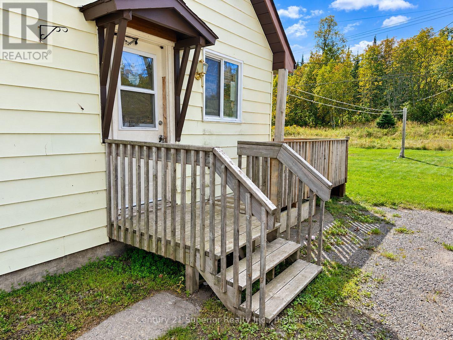 20 Birch Crescent, Terrace Bay, Ontario  P0T 2W0 - Photo 4 - X14124616