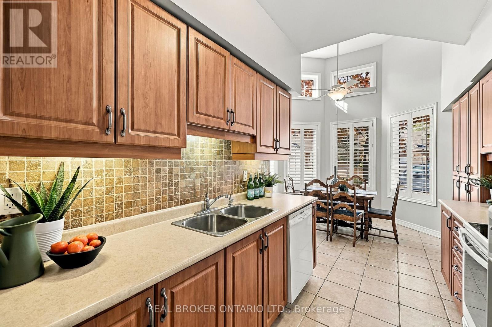 33 Fred Barnard Way, Uxbridge, Ontario  L9P 0B9 - Photo 24 - N14124562