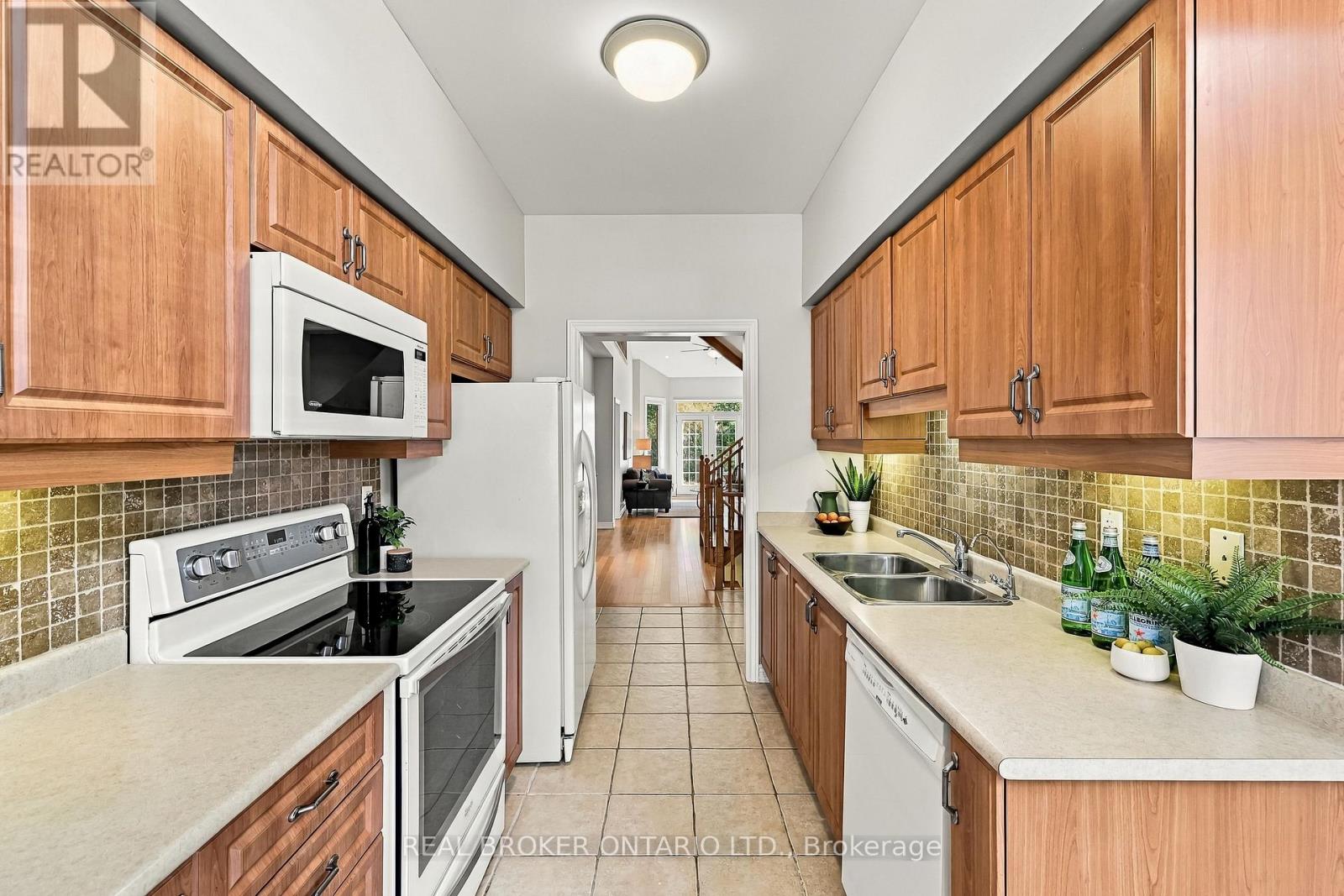 33 Fred Barnard Way, Uxbridge, Ontario  L9P 0B9 - Photo 26 - N14124562