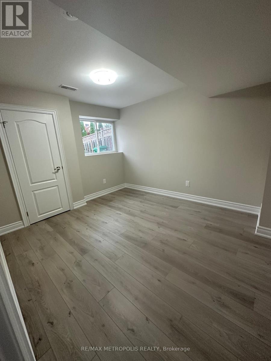 Bsmt - 12 Catchfly Crescent, Brampton, Ontario  L6P 2H8 - Photo 5 - W14124594