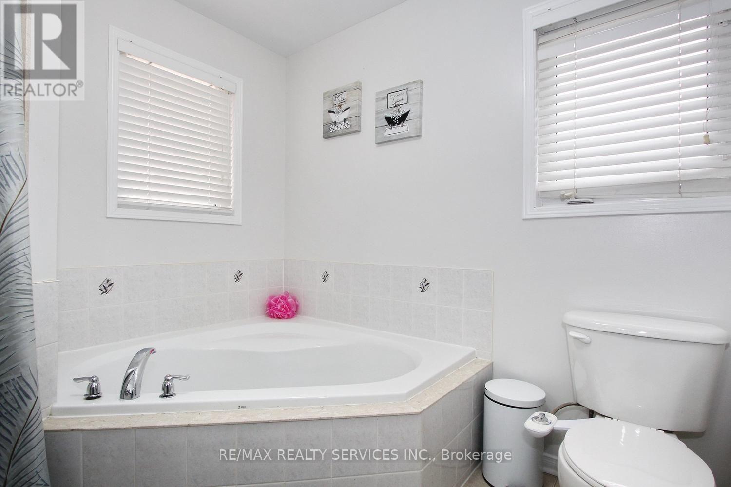 52 Lennon Trail, Brampton, Ontario  L6Y 5P7 - Photo 29 - W14124706