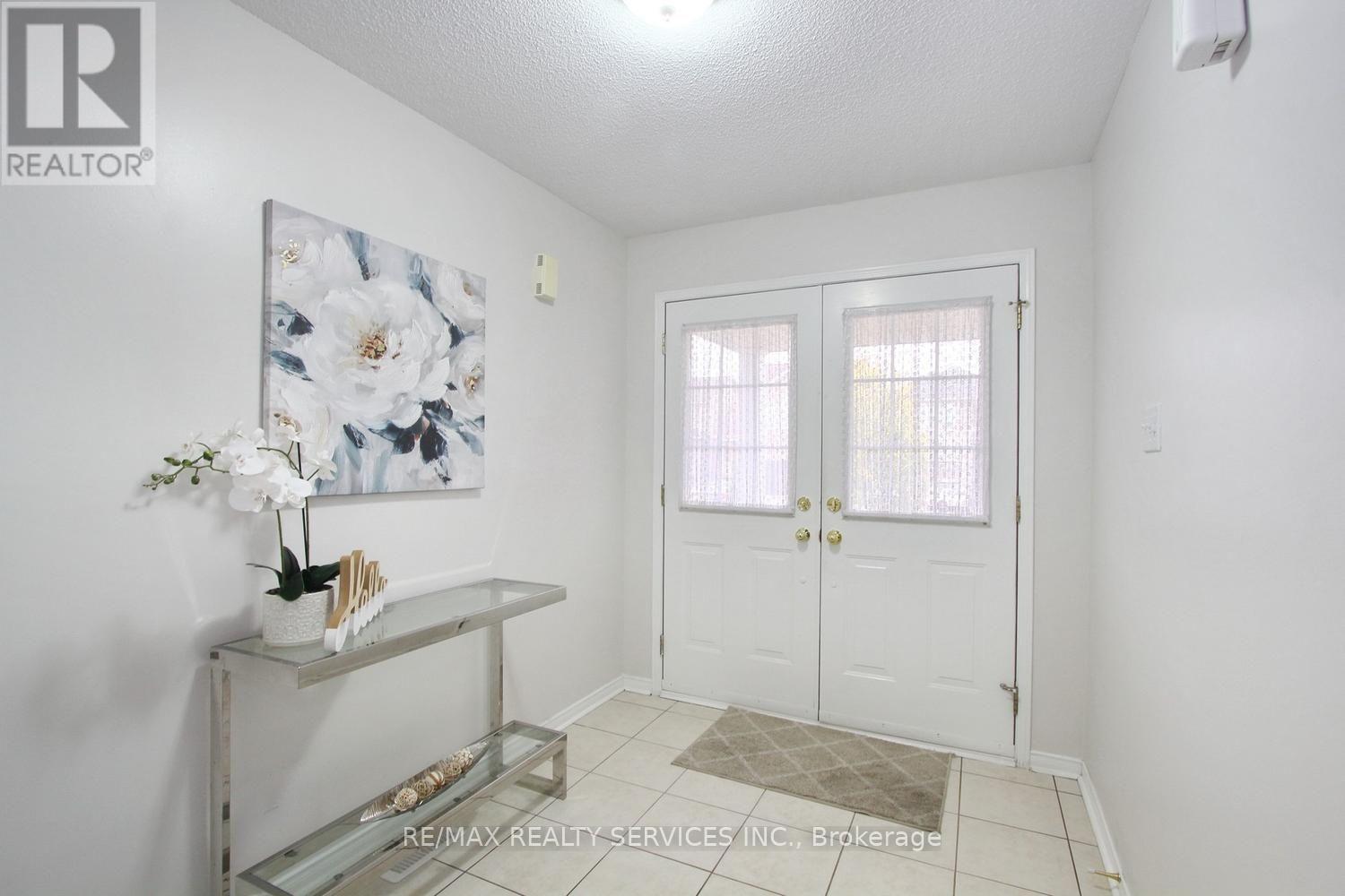 52 Lennon Trail, Brampton, Ontario  L6Y 5P7 - Photo 7 - W14124706
