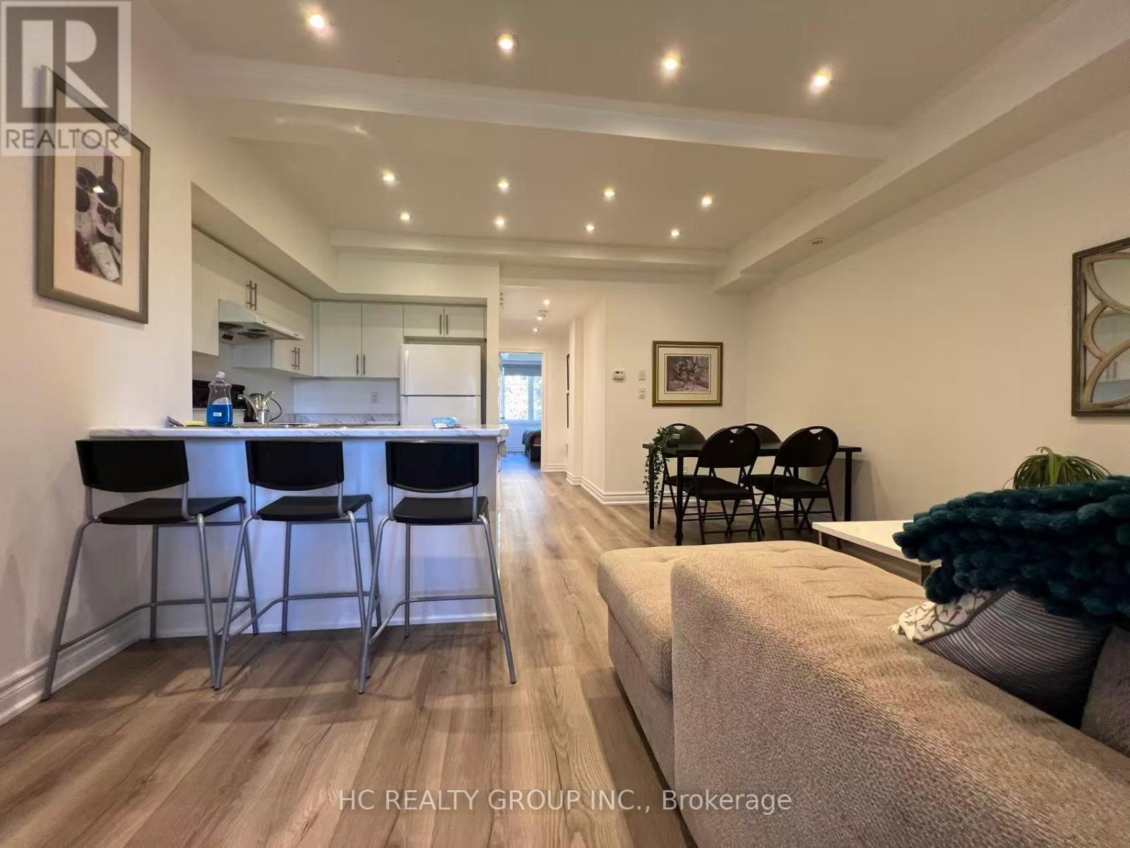 26 - 15 Eaton Park Lane, Toronto, Ontario  M1W 0A5 - Photo 2 - E13675108
