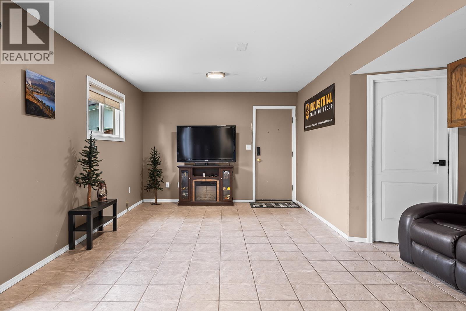 1050 Pinecrest Lane, Kelowna, British Columbia  V1Y 4L3 - Photo 26 - 10404536