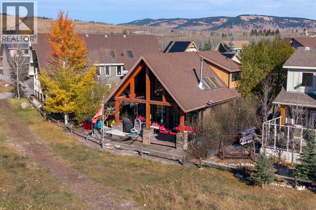 233 Cottage Club Crescent, Rural Rocky View County, Alberta  T4C 1B1 - Photo 23 - A2352897