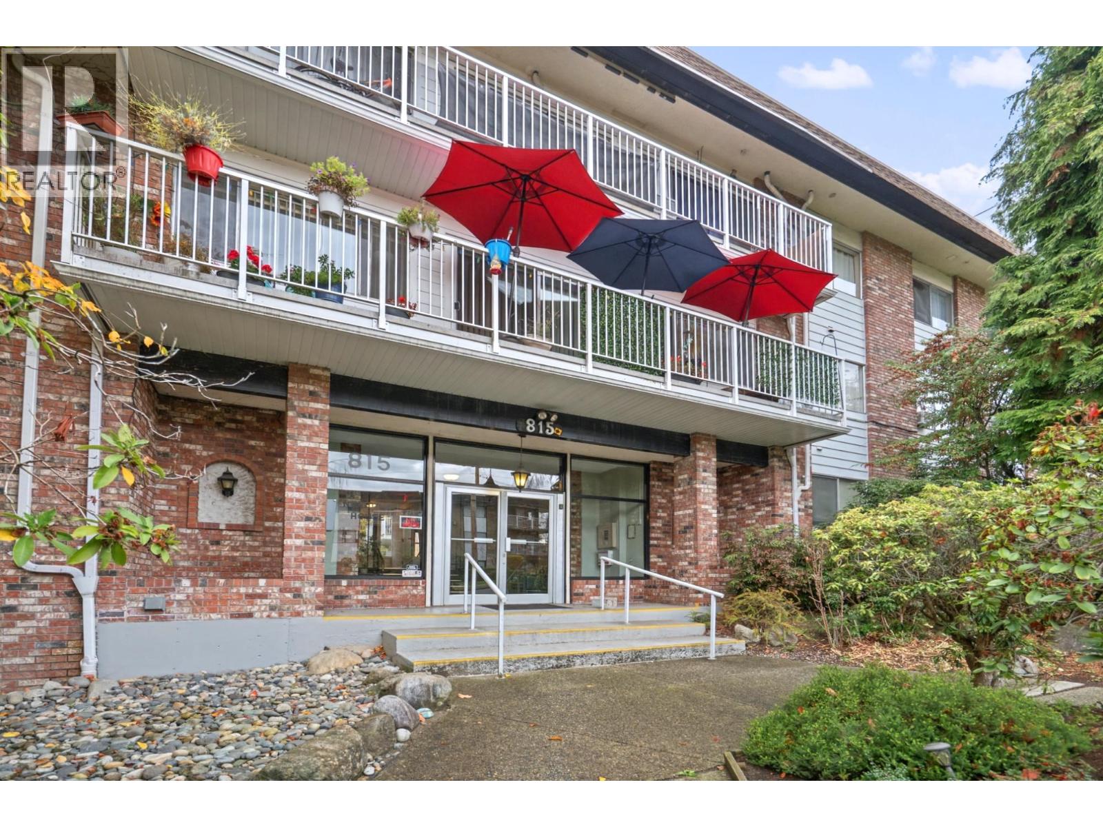 107 815 Fourth Avenue, New Westminster, British Columbia  V3M 1S8 - Photo 2 - R3178446