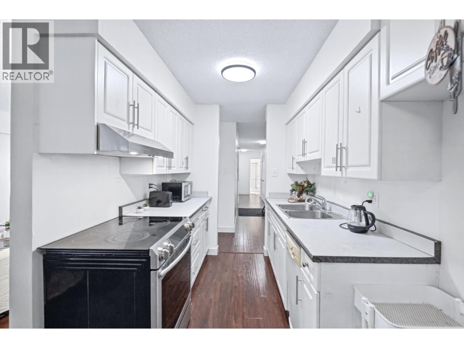 107 815 Fourth Avenue, New Westminster, British Columbia  V3M 1S8 - Photo 3 - R3178446