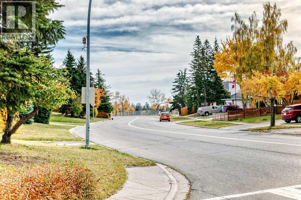 6803 Dalmeny Gate NW