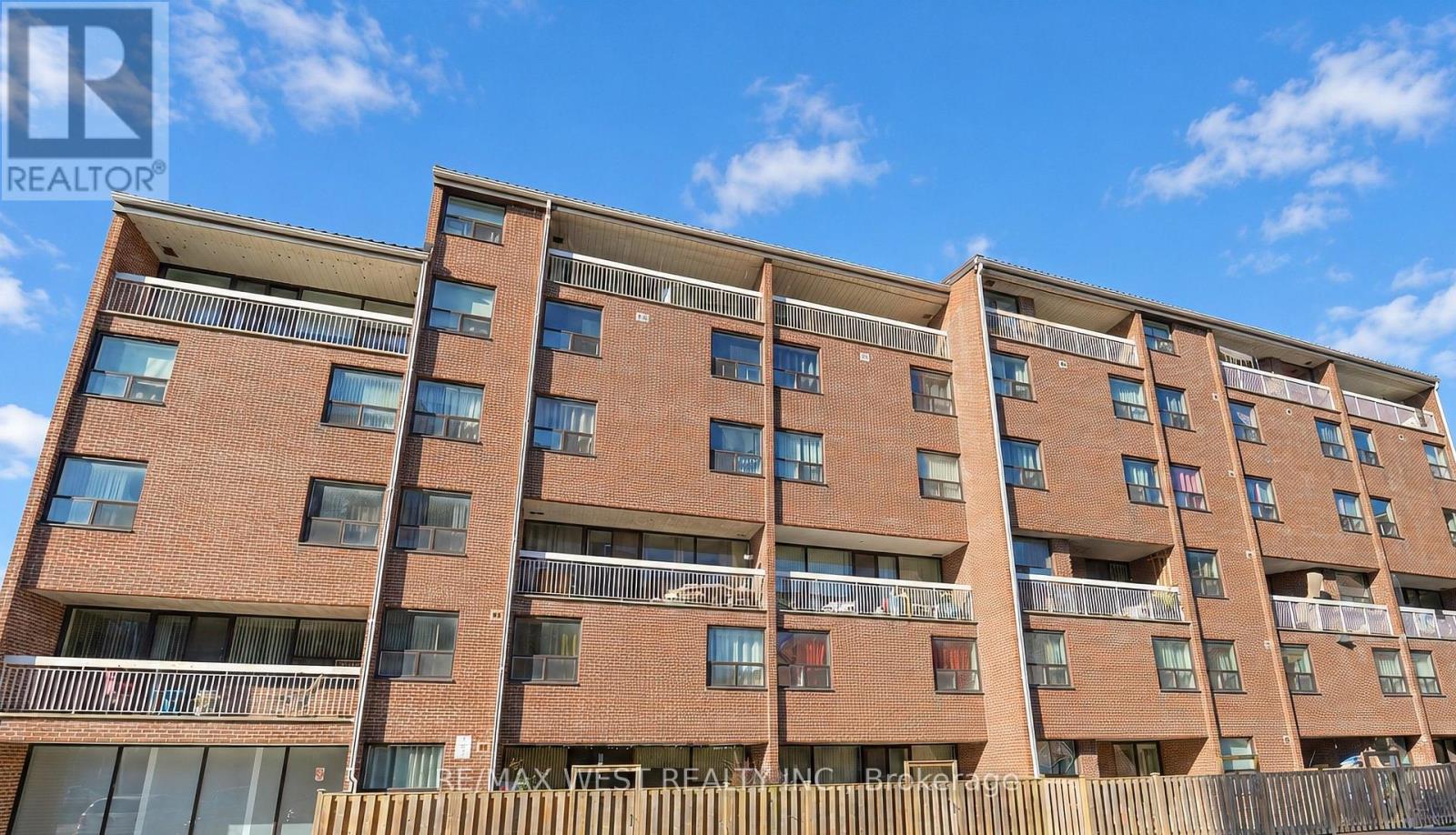 221C - 4064 LAWRENCE AVENUE E, Toronto, Ontario