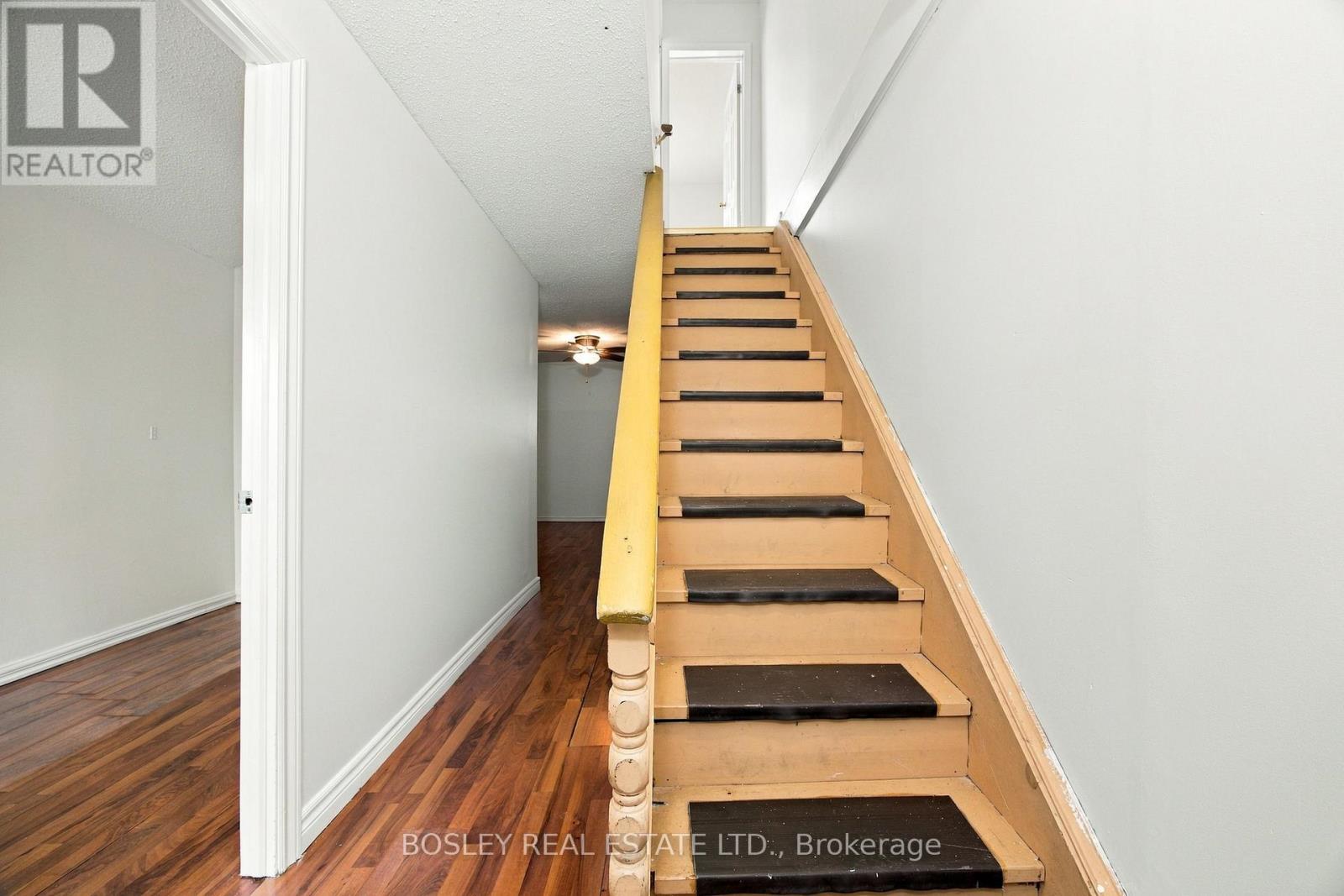114 Rhodes Avenue, Toronto, Ontario  M4L 3A1 - Photo 19 - E14125090