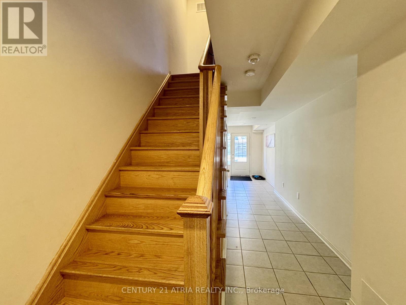 18 Mcgrath Avenue, Richmond Hill, Ontario  L4S 0K5 - Photo 4 - N14124896