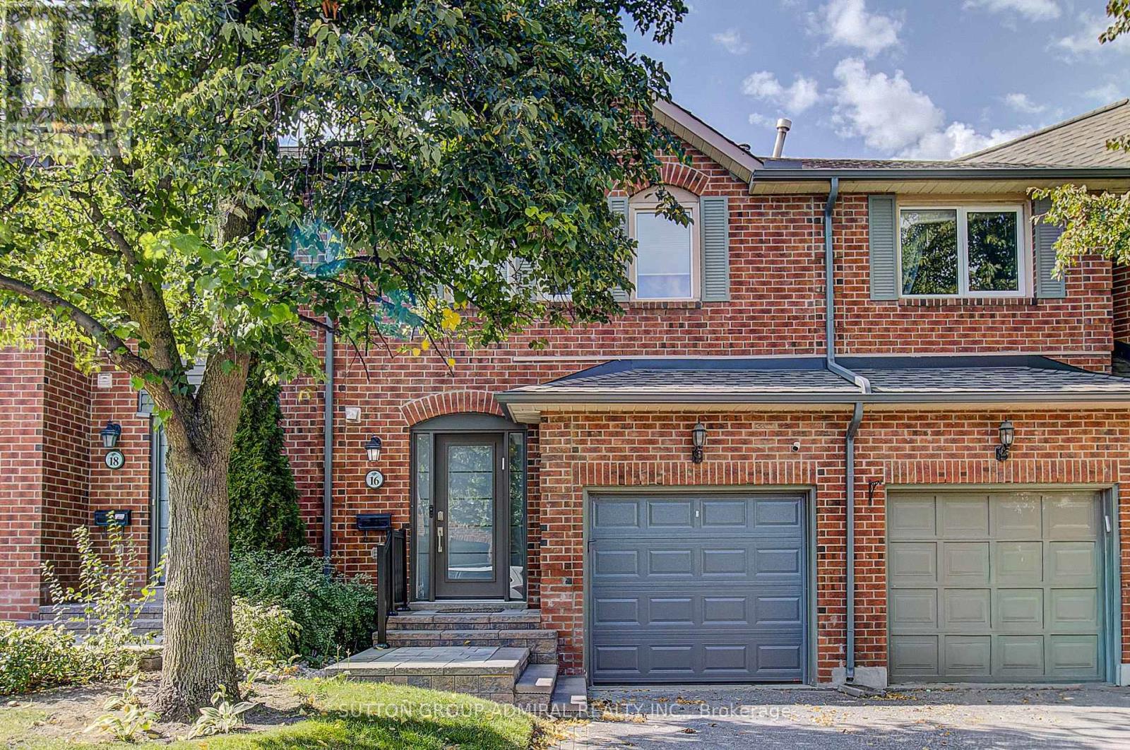 16 BEAUMONT PLACE, Vaughan, Ontario