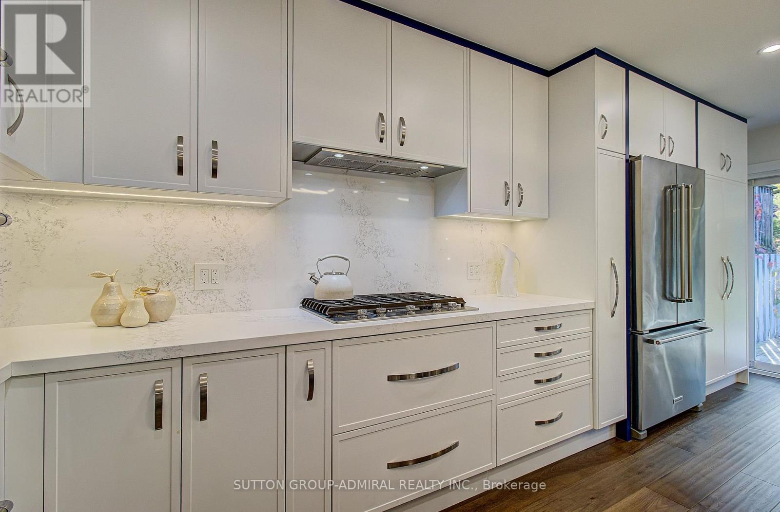16 Beaumont Place, Vaughan, Ontario  L4J 1X2 - Photo 7 - N14124932