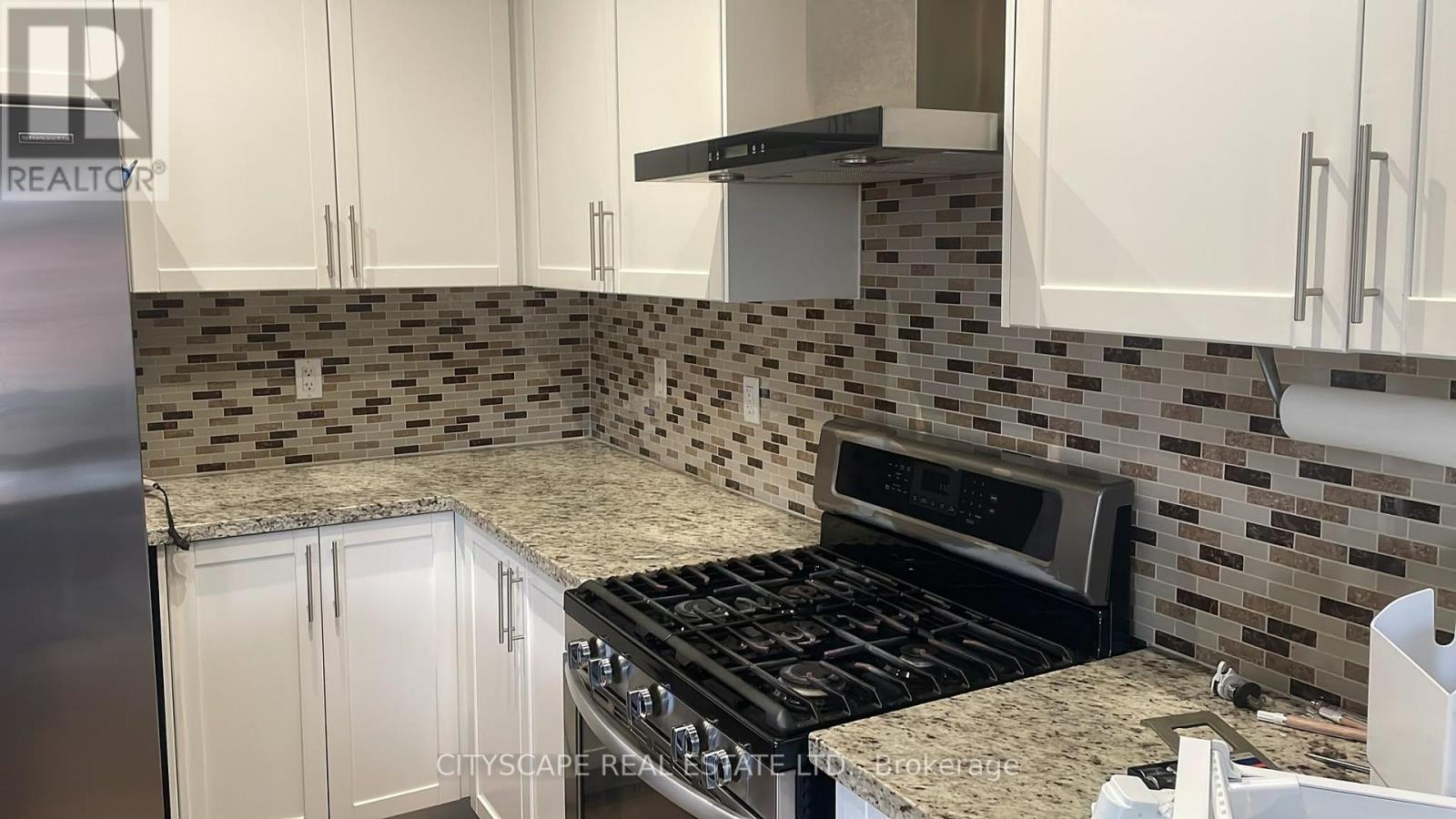 244 Moody Drive, Vaughan, Ontario  L4H 3Z6 - Photo 4 - N14125012