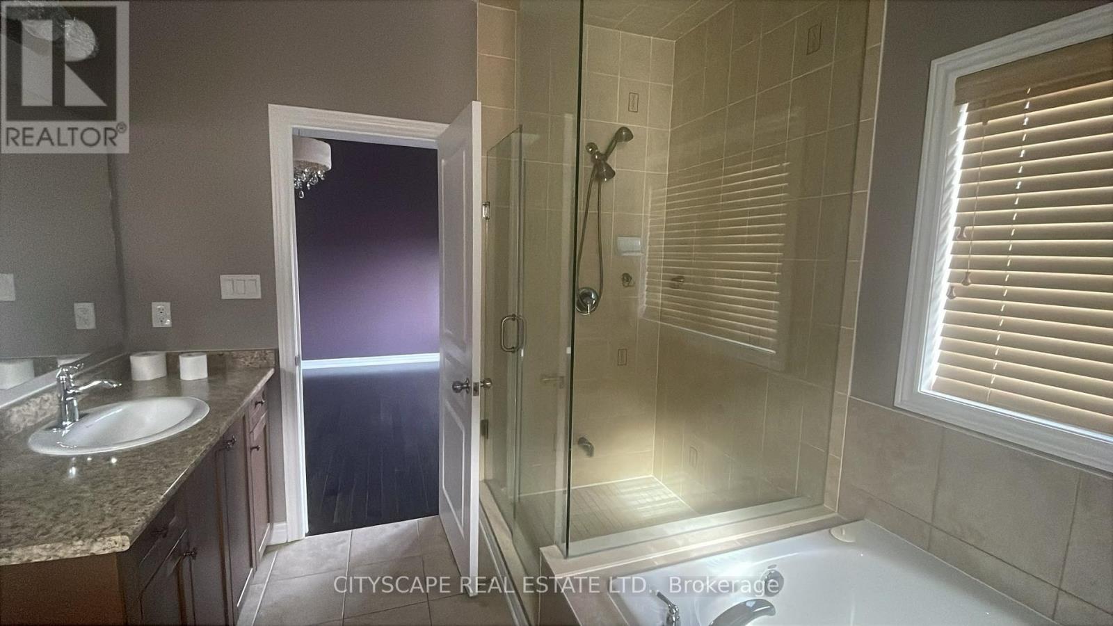 244 Moody Drive, Vaughan, Ontario  L4H 3Z6 - Photo 8 - N14125012