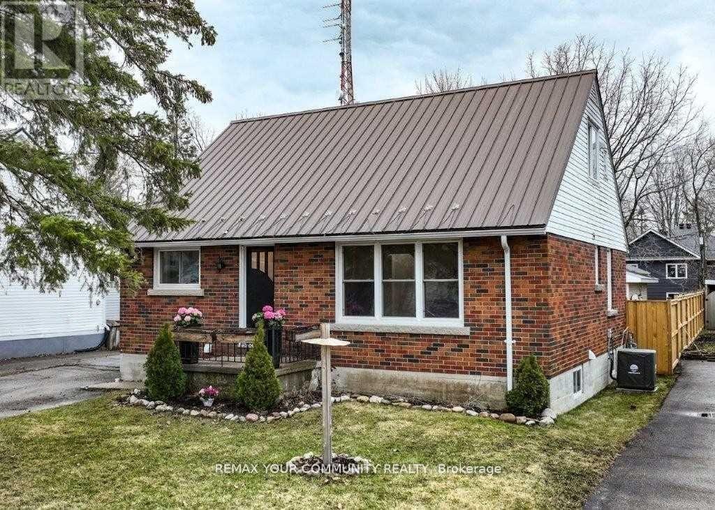 UPPER - 17 CHAMPLAIN STREET, orillia, Ontario