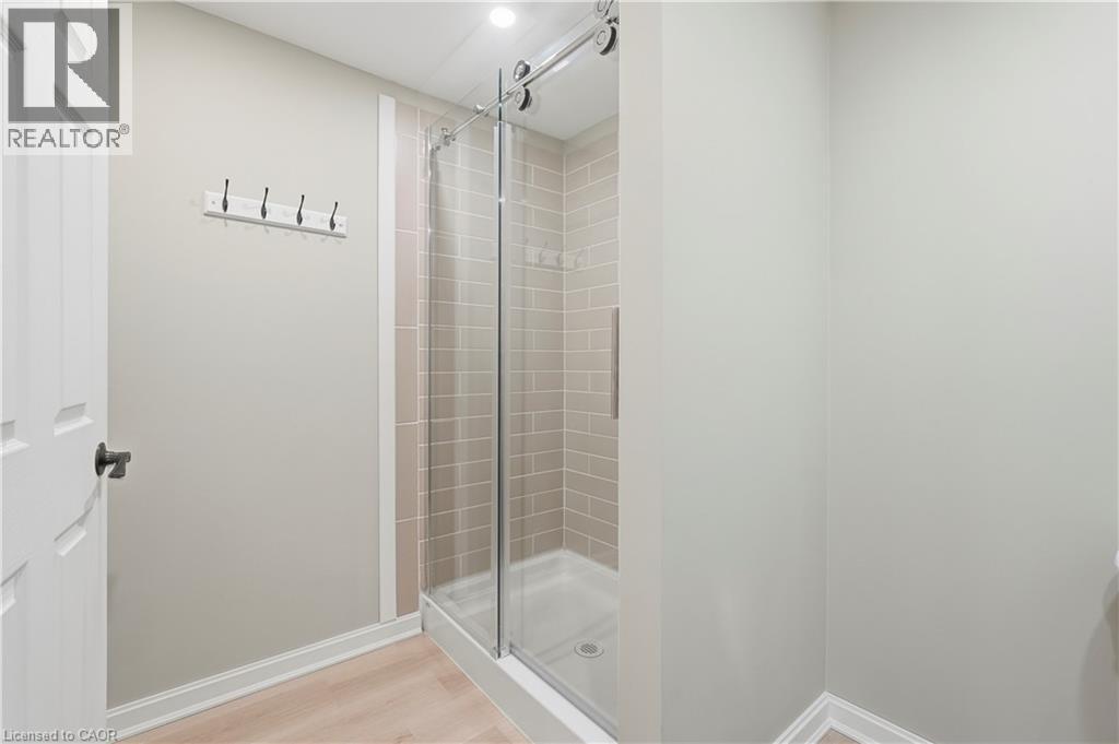 727 Barton Street, Stoney Creek, Ontario  L8E 5L7 - Photo 28 - 40874652
