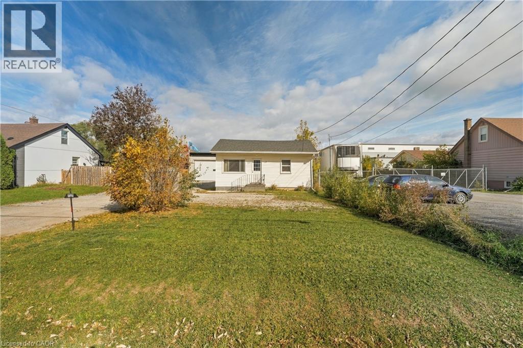 727 Barton Street, Stoney Creek, Ontario  L8E 5L7 - Photo 2 - 40874652