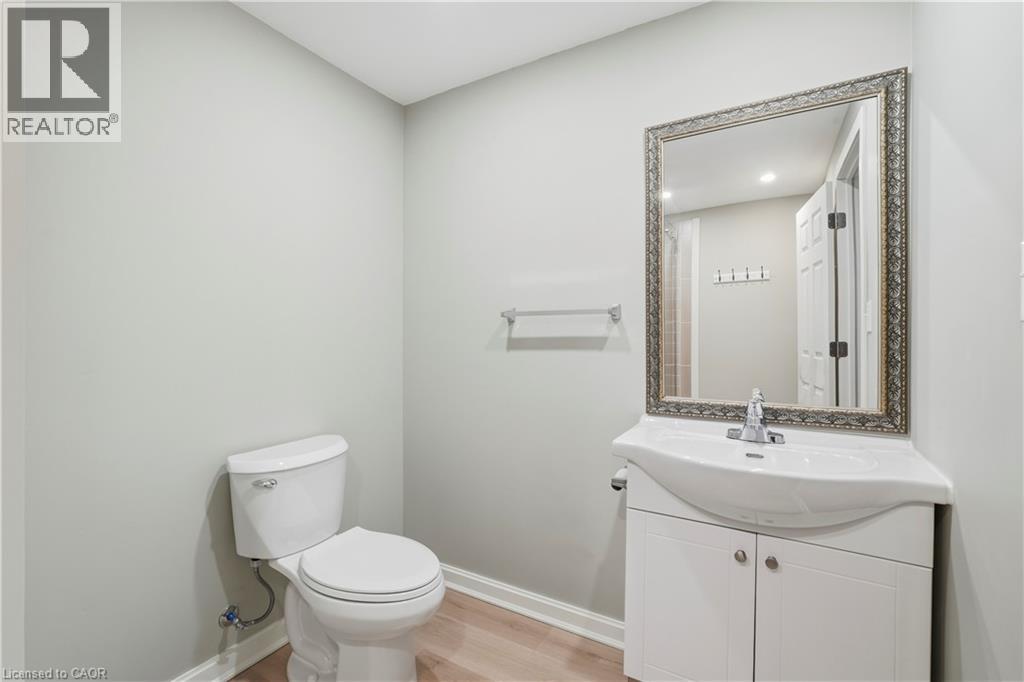 727 Barton Street, Stoney Creek, Ontario  L8E 5L7 - Photo 27 - 40874652