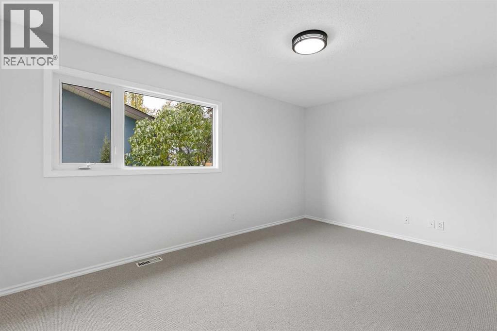 808 Stonehaven Road SW, Calgary, Alberta  T2W 0P6 - Photo 15 - A2353771