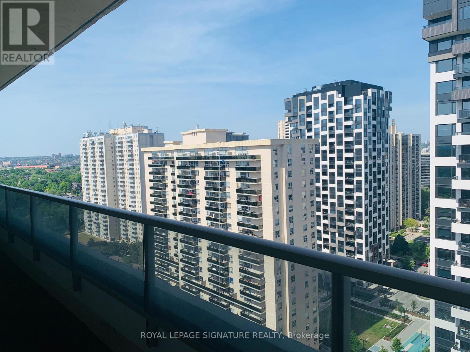 2205 - 50 Quebec Avenue, Toronto, Ontario  M6P 4B4 - Photo 33 - W14116576