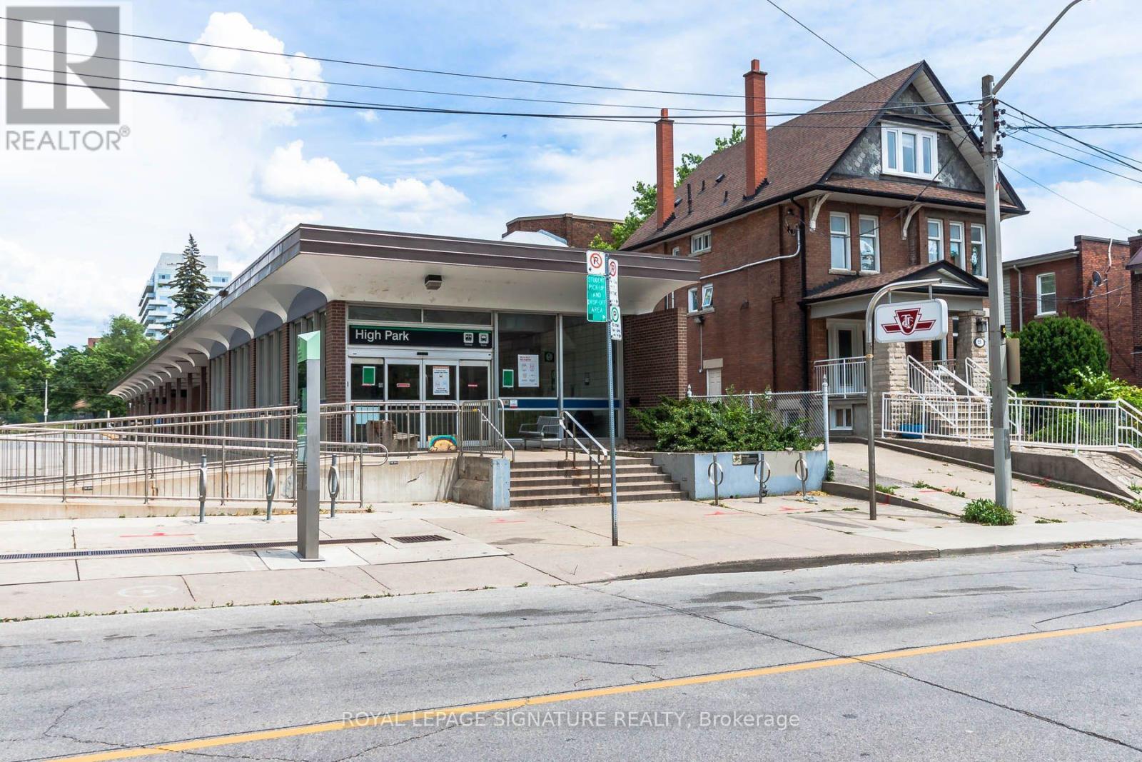 2205 - 50 Quebec Avenue, Toronto, Ontario  M6P 4B4 - Photo 48 - W14116576