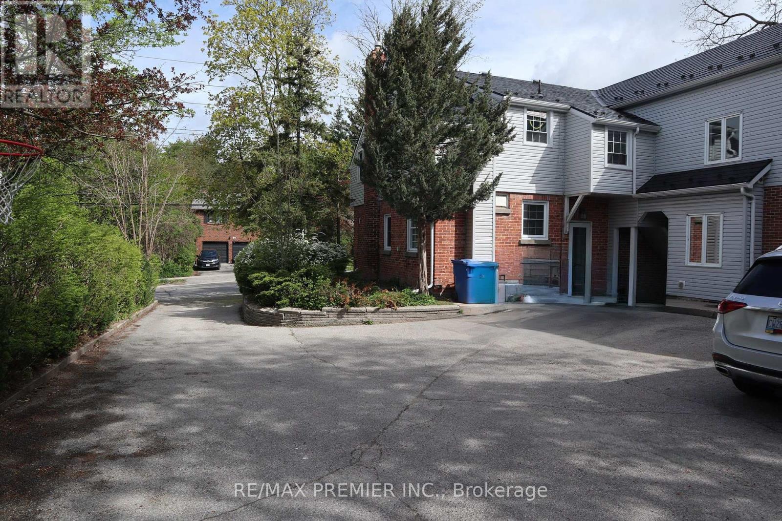 Unit 0 (Bsmt) - 79 Wellington Street, Barrie (Wellington), Ontario  L4M 2C3 - Photo 4 - S14124440