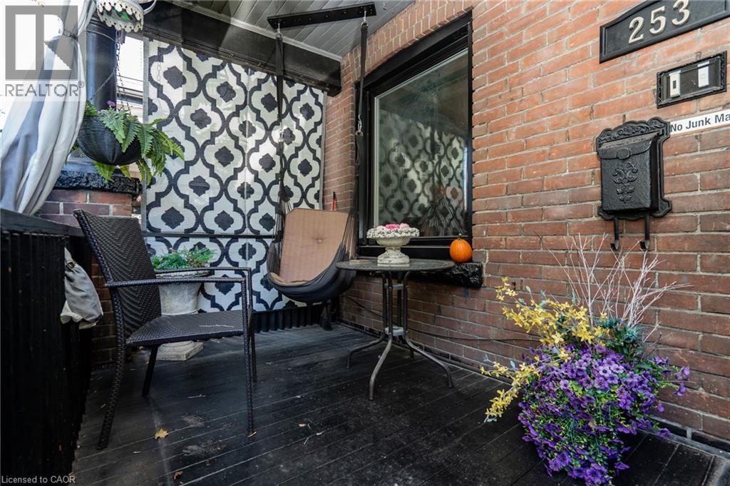253 Bartlett Avenue, Toronto, Ontario  M6H 3G3 - Photo 2 - 40873967