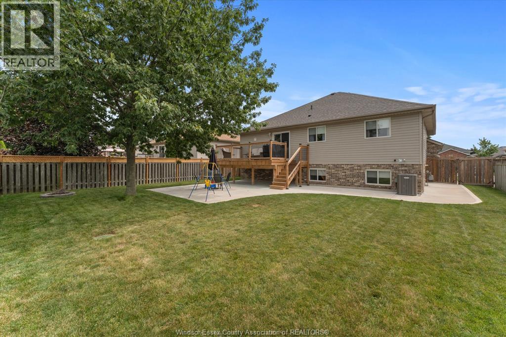 1400 Mcmahon Crescent, Lakeshore, Ontario  N0R 1A0 - Photo 33 - 26026542