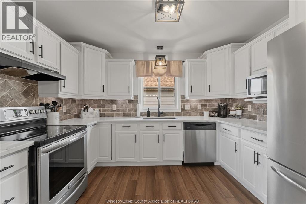 1400 Mcmahon Crescent, Lakeshore, Ontario  N0R 1A0 - Photo 9 - 26026542
