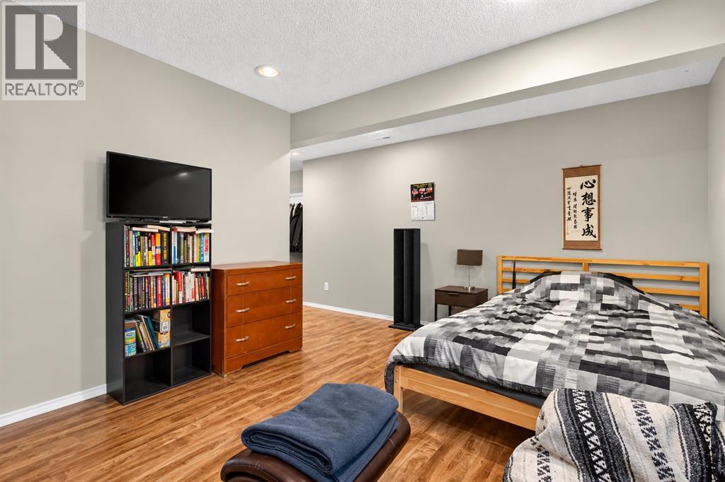 16 Citadel Meadow Gardens NW