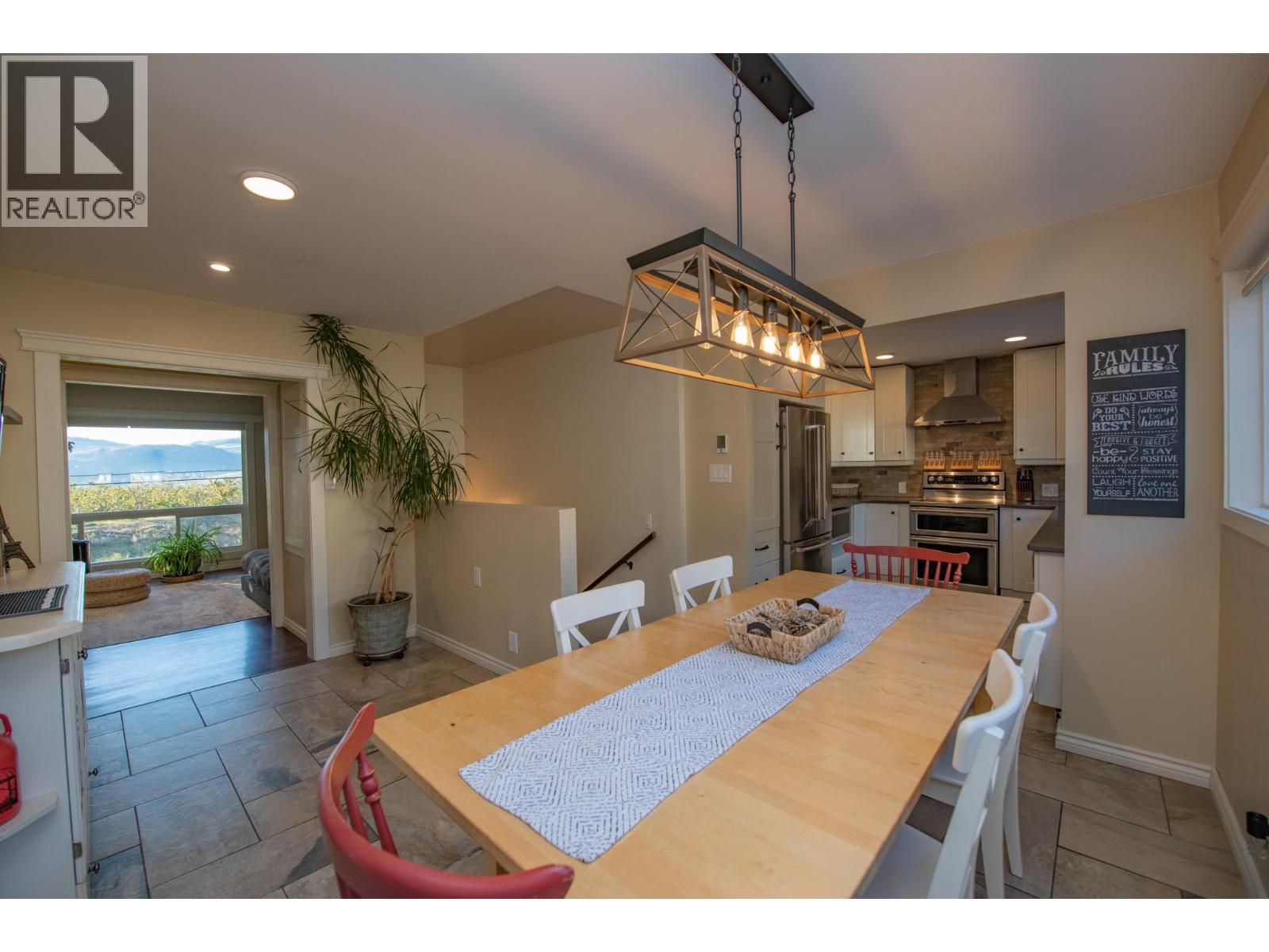 6711 Herry Road, Vernon, British Columbia  V1B 3T4 - Photo 15 - 10404681