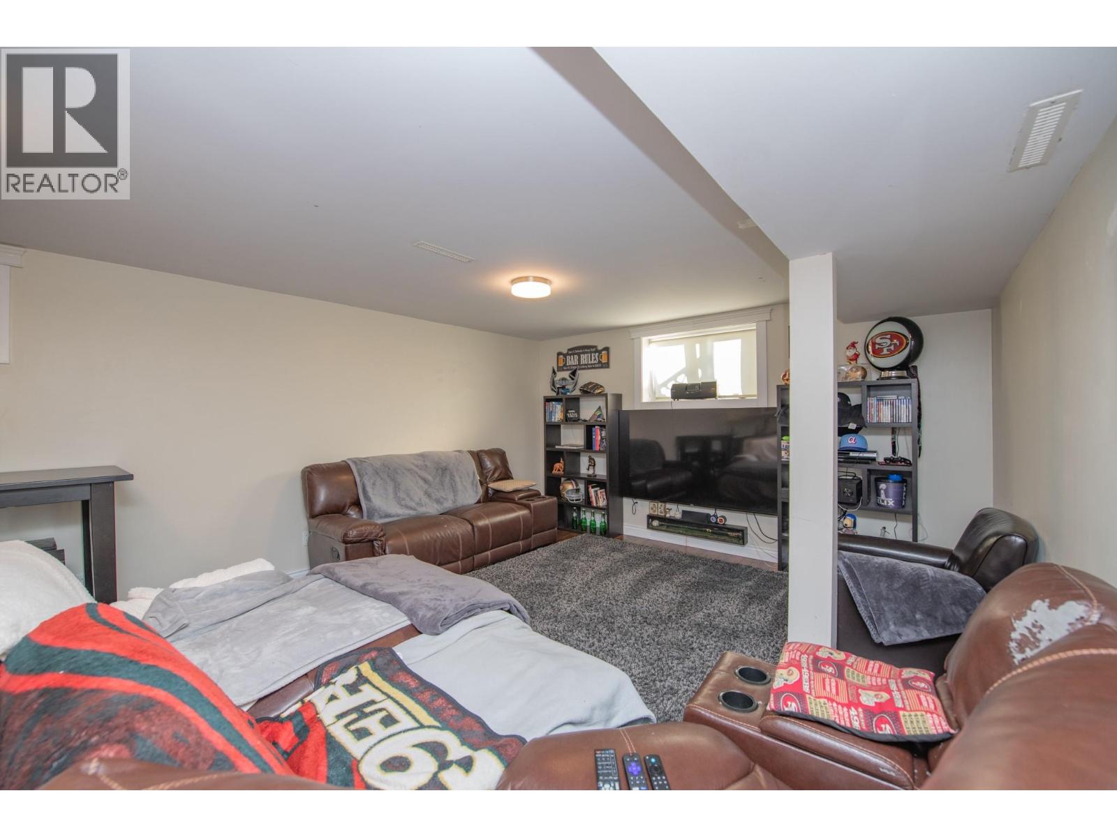 6711 Herry Road, Vernon, British Columbia  V1B 3T4 - Photo 35 - 10404681